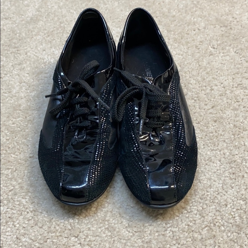 VanEli Amity patent sneakers